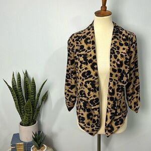 Pearl animal print lightweight open front blazer size small